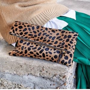 🐆 Clare V Leopard Pony Hair Folder Clutch EUC 🐆